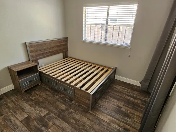 7800 Auburn Woods Dr, Citrus Heights, CA 95610