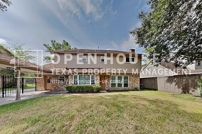 8110 Renmark Ln — Photo 24