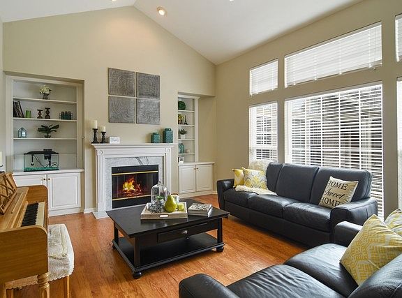 2nd image of 14 Provincetown Ct