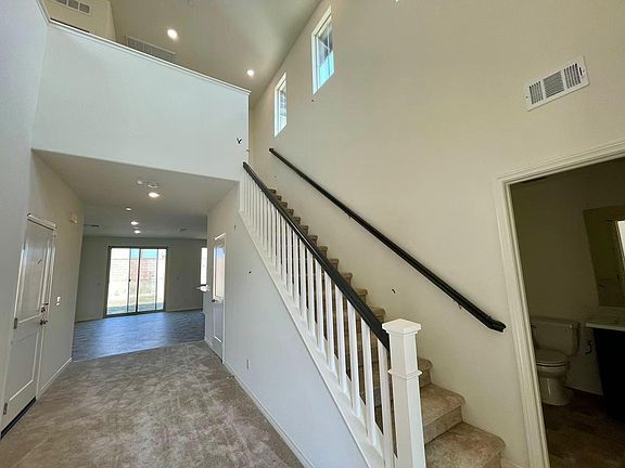 2nd image of 4892 Jordan Ave