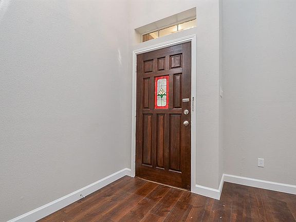 4th image of 2815 Bent River Ct