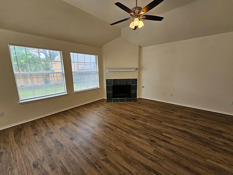 4320 Palmdale Dr — Photo 31
