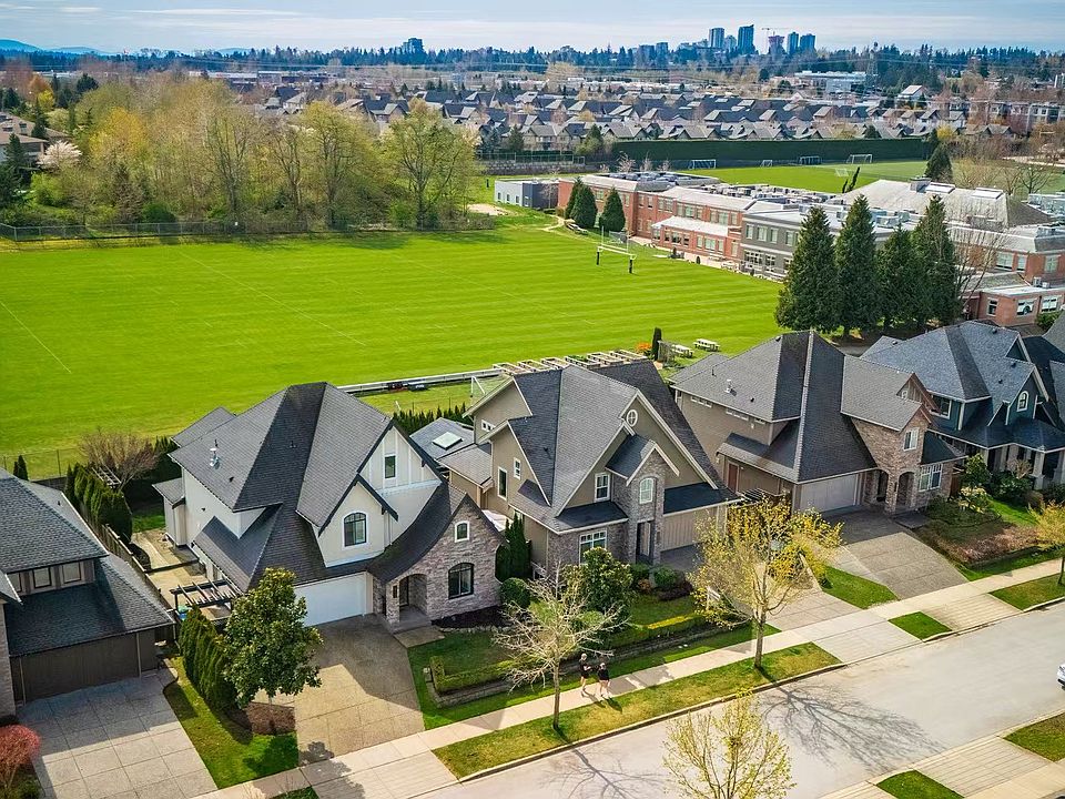 1st image of 16156 27a Ave #101