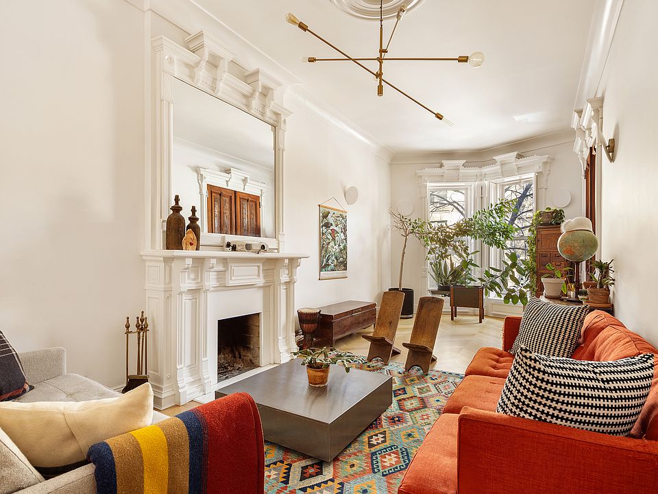 1st image of 240 Saint Johns Pl APT 1