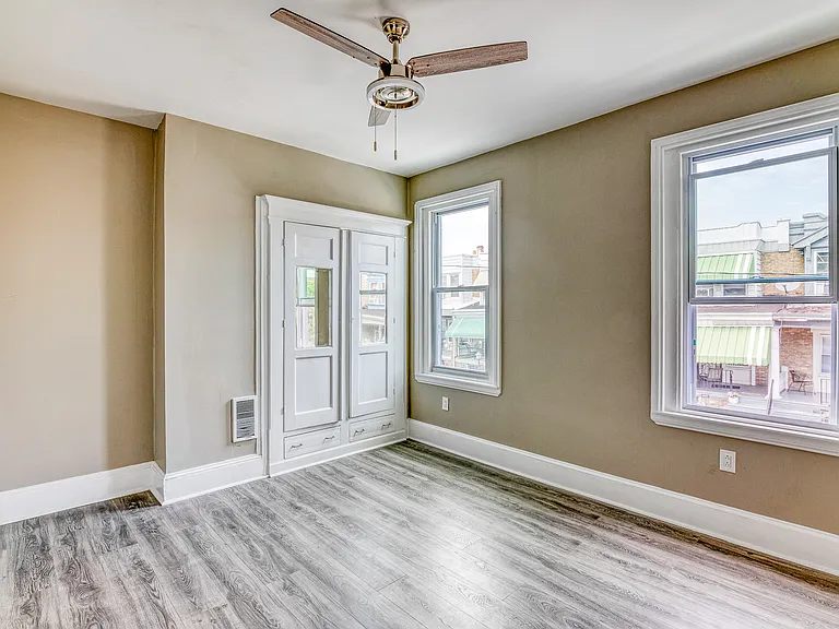 4834 Olive St — Photo 17