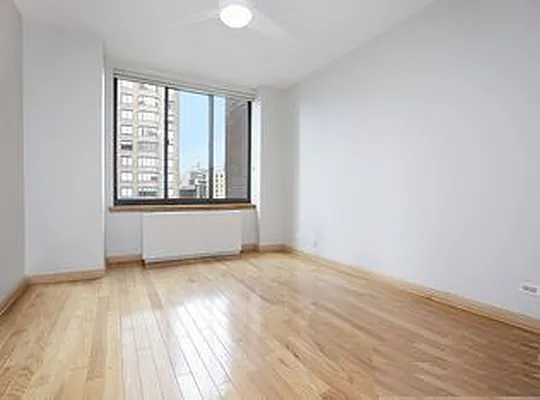 Rented by LW 21 LLC | media 50
