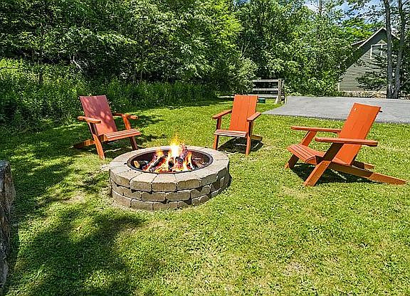 5th image of 75 Highline Dr