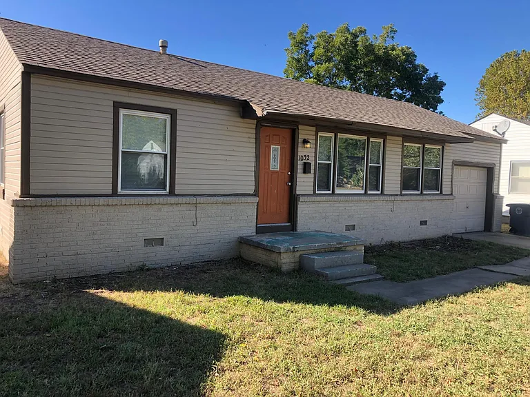 1032 N Braden Ave — Photo 9