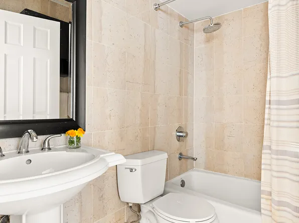 123 Bay Ridge Parkway image 7 of 8