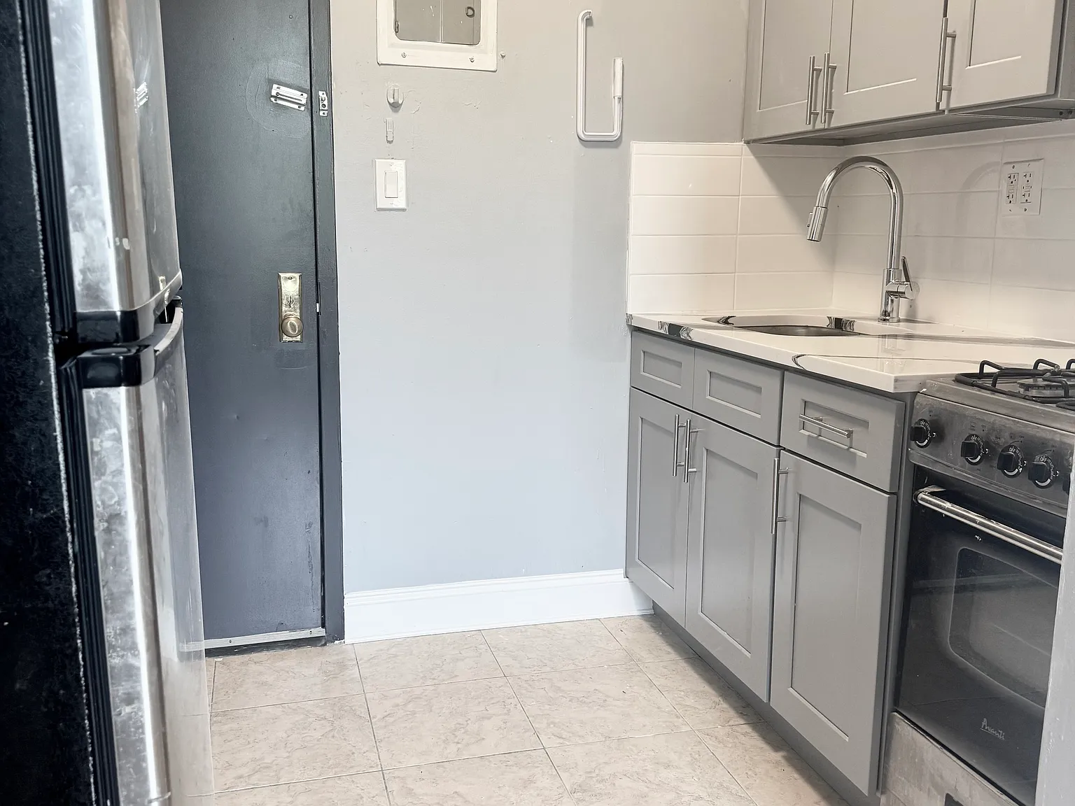 378 Lafayette Avenue — Photo 2