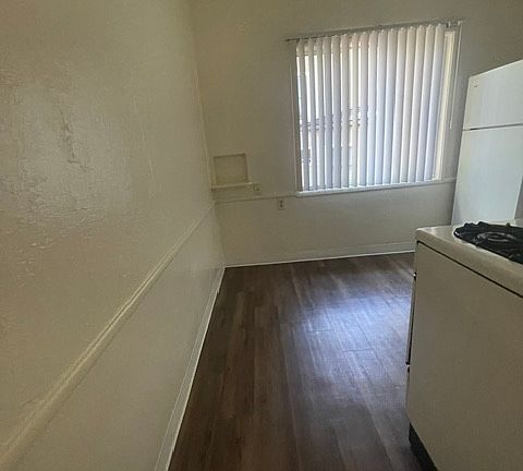 4th image of 1412 22nd St #7
