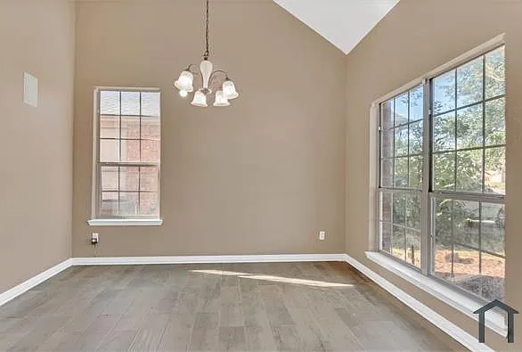 2417 Hawkwood Ct — Photo 9
