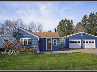 6270 Bear Ridge Rd, Lockport, NY 14094