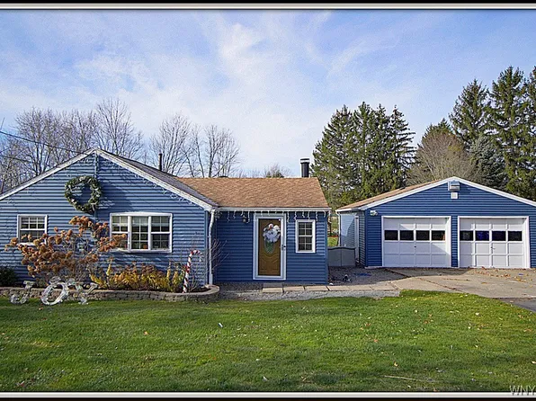 6270 Bear Ridge Rd, Lockport, NY 14094
