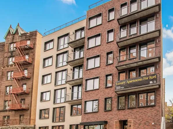 205 Cabrini Boulevard image 5 of 20