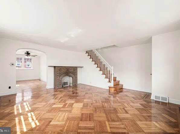 336 Stevens St, Philadelphia, PA 19111