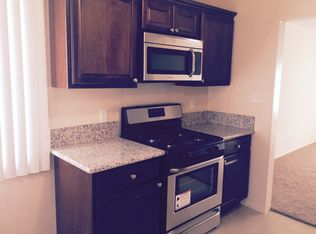 3290 Raymond Ave, Altadena, CA 91001