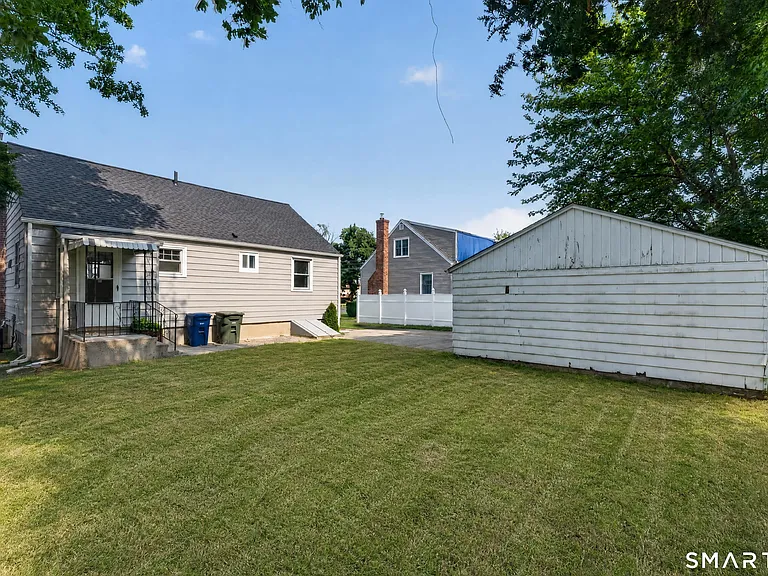 11 Stratfield Pl — Photo 5