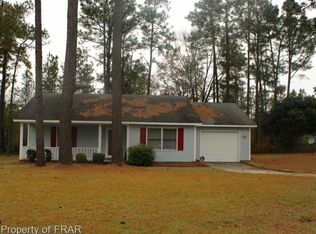 5842 Ridgecrest Dr, Hope Mills, NC 28348