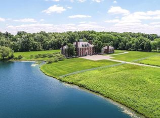 19 New Albany Farms Rd, New Albany, OH 43054