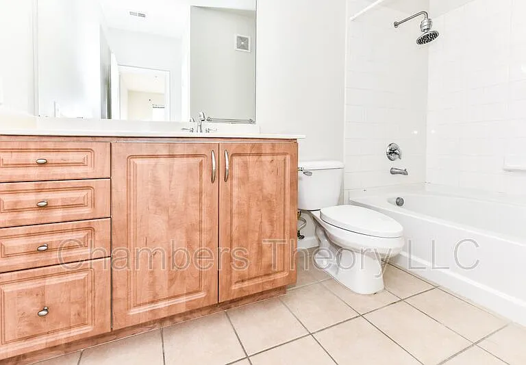 12104 Garden Grove Cir #404 — Photo 12
