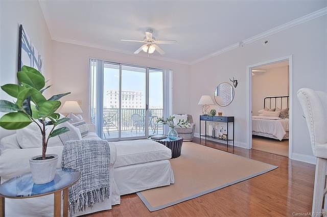 1st image of 300 W 5th St APT 523