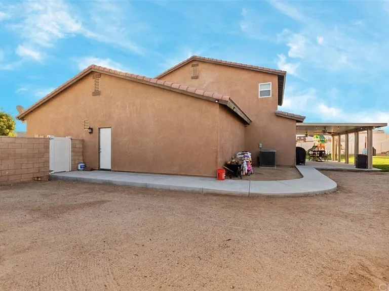 13558 Deluvina Ct — Photo 13