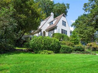 57 Valley Rd, Larchmont, NY 10538