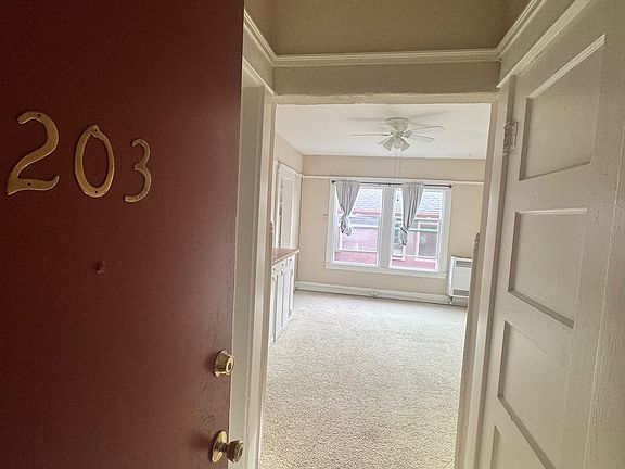 3rd image of 33 Horizon Ave APT 203
