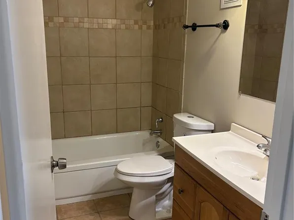 7514 Hazelcrest Dr, Hazelwood, MO 63042