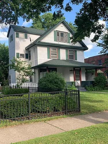 2529 Pleasant Ave Photo 1