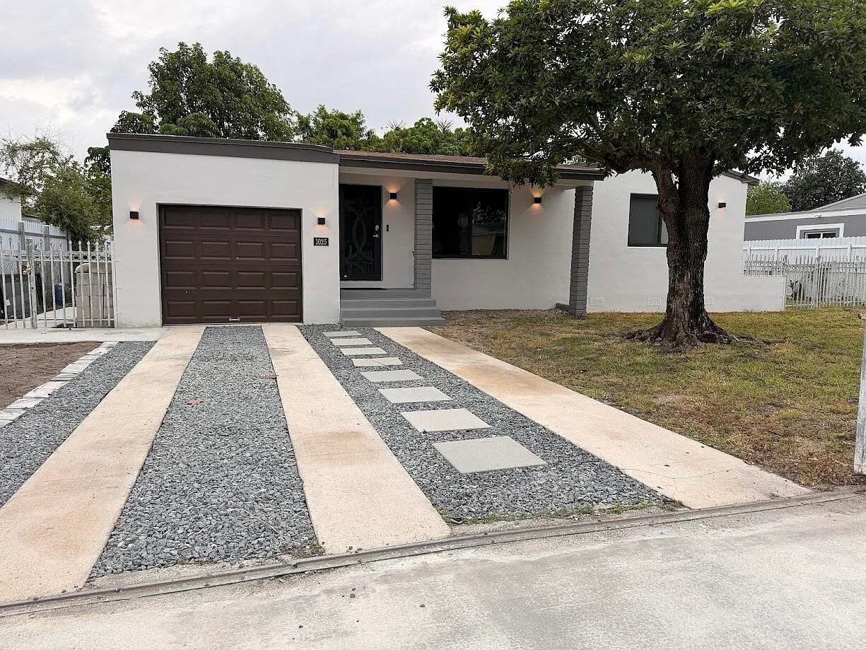1 bed, 1.0 bath, $1,750 — Photo 1