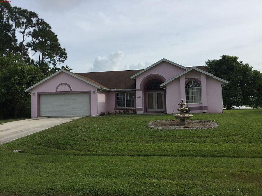 1st image of 1697 SE Aires Ln