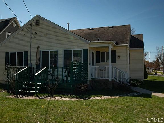 5th image of 1228 Dakota Ave