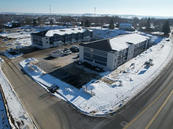 300 Cedar Cross Rd, Dubuque, IA