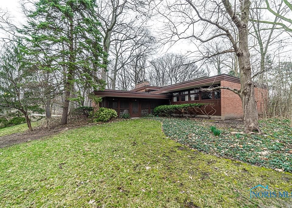 108 Park Dr, Rossford, OH 43460 Zillow