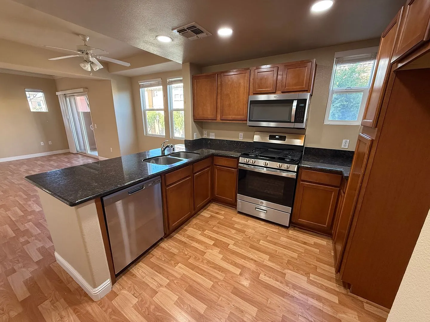 2 Bed | 2 Bath | 1300 SF | Private 2 Garage | Private One Car Garage | Owner pays WS&G — Photo 4