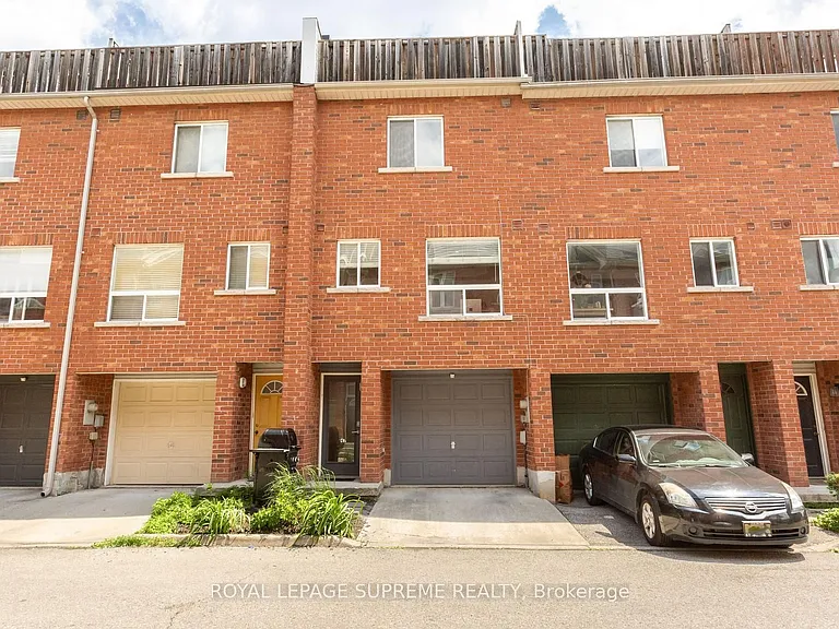16 Lightbourn Ave — Photo 40