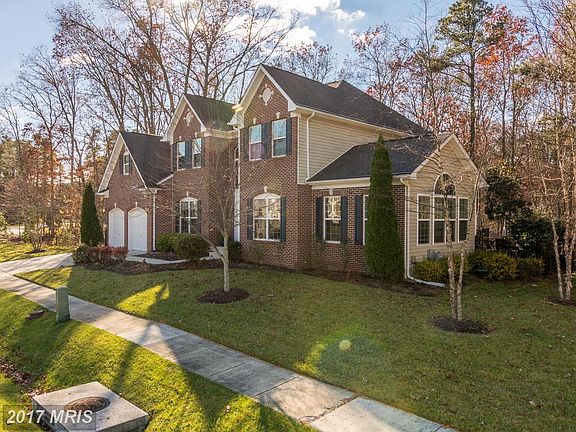 3rd image of 8218 Anglers Edge Ct