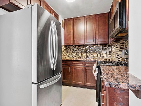 4th image of 37-31 73rd St #5T