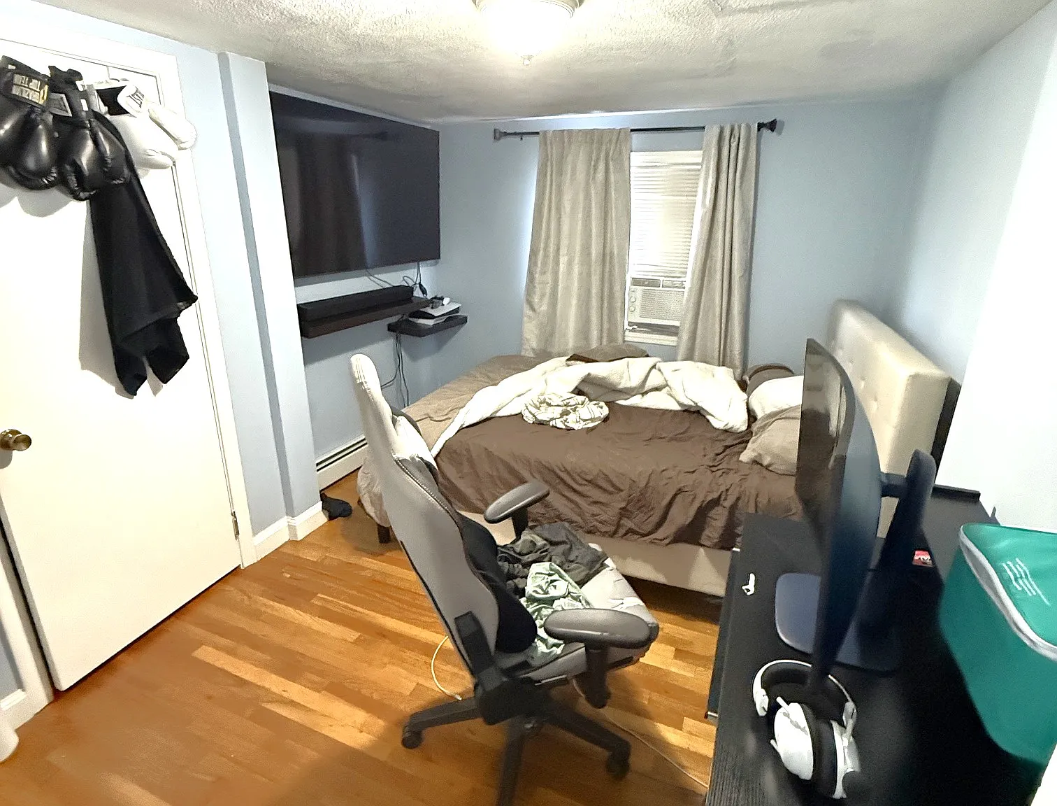 4 bed, 1100 sqft, $3,800 — Photo 3