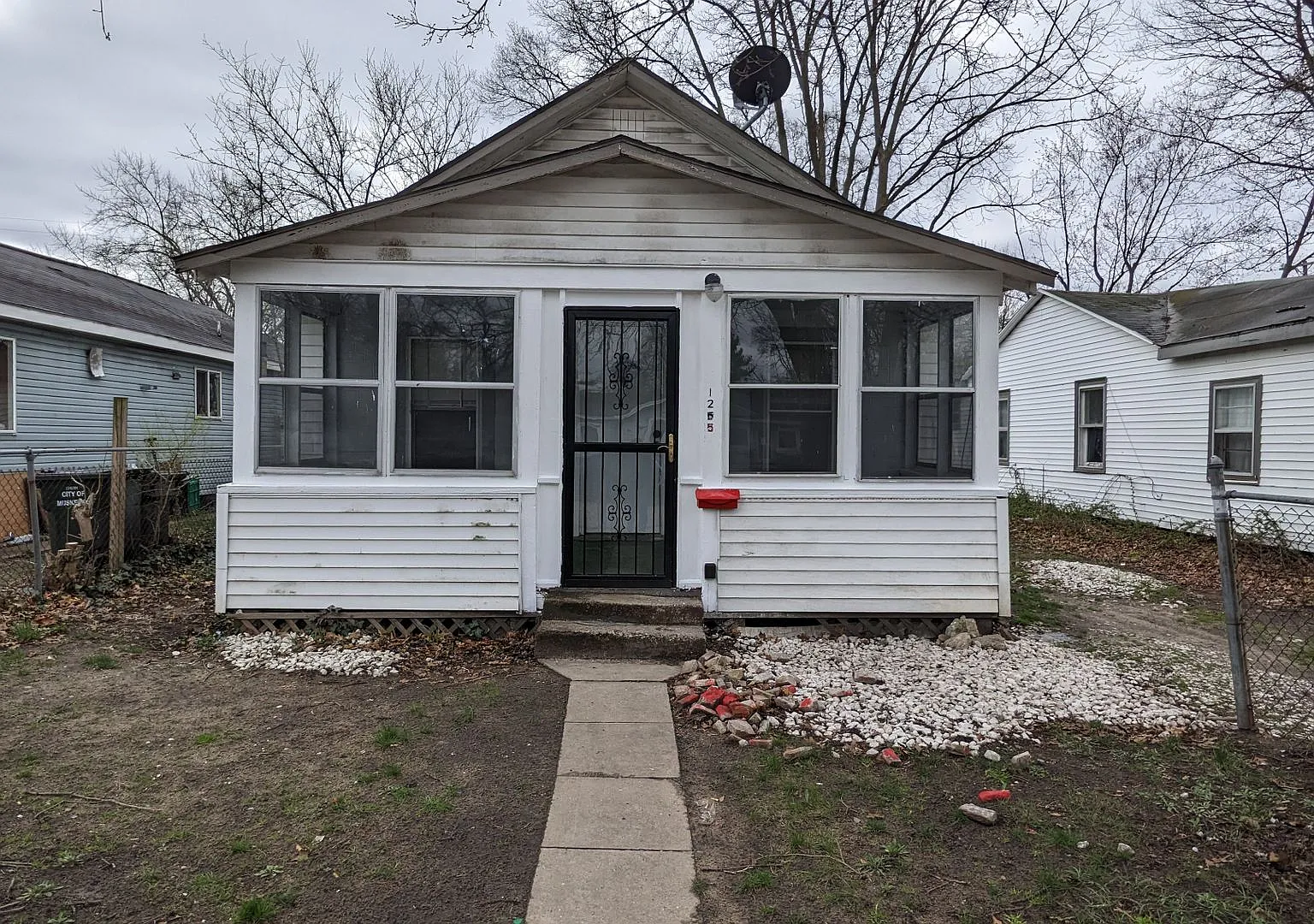 1255 Francis, 2 bedroom house — Photo 1