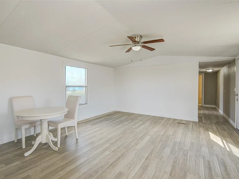 614 Road 5707 — Photo 10