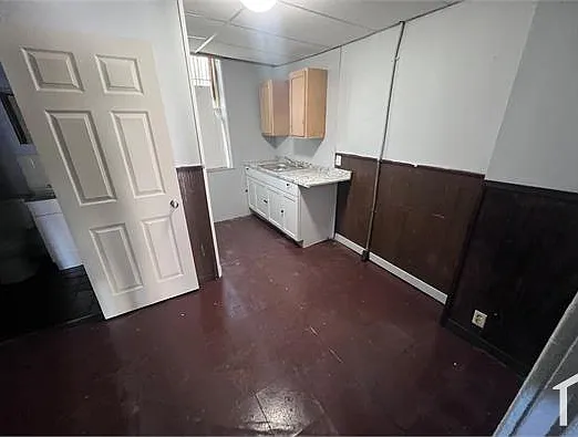 7815 Ivory Ave — Photo 1