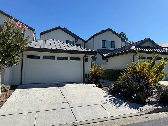 2 bed, 1566 sqft, $3,850 — Photo 1