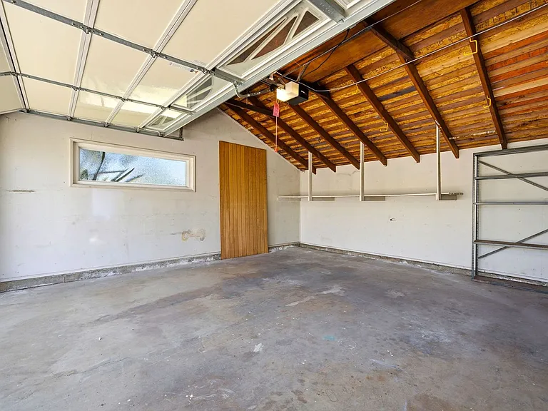 2187 Raleigh Ave — Photo 16