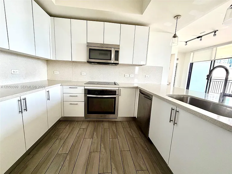 999 SW 1st Ave #1204 — Photo 6