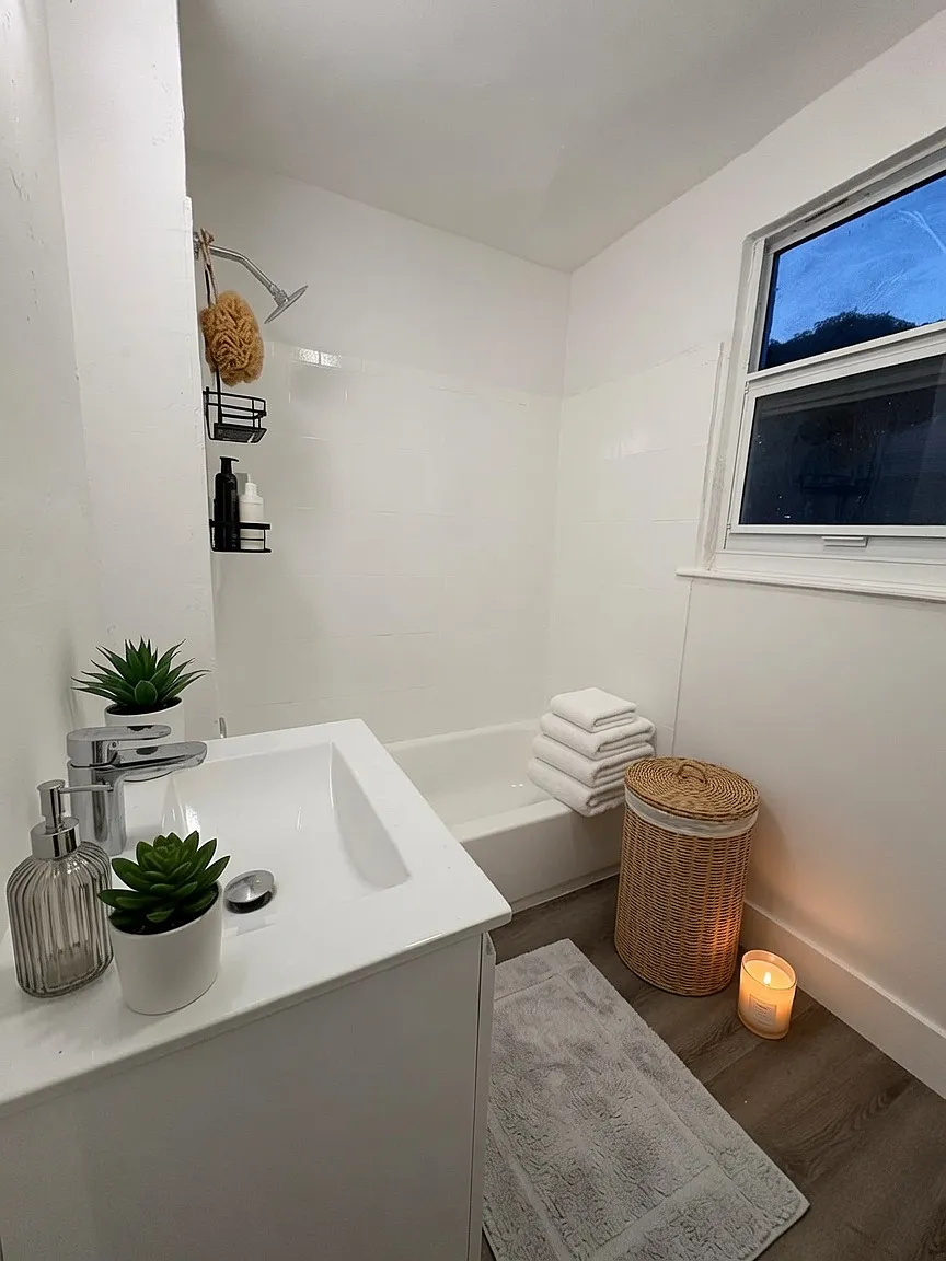 3 bed, 653 sqft, $2,800 — Photo 4