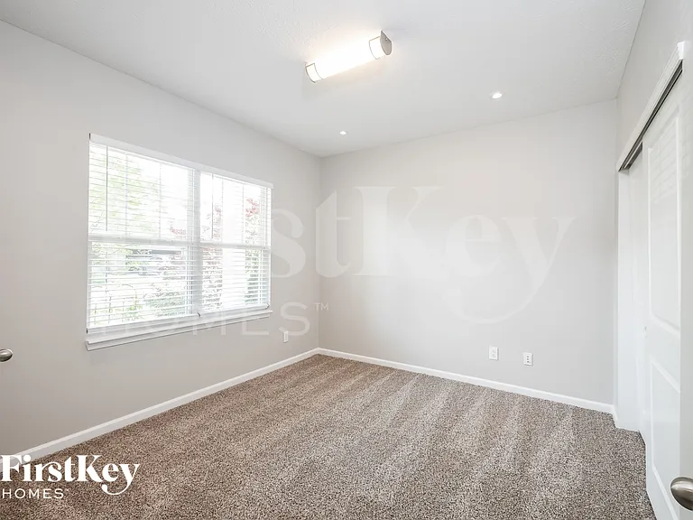 5887 Aldridge Dr — Photo 11