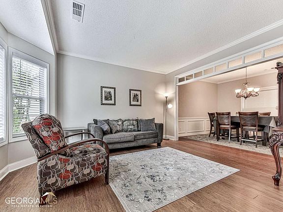 5th image of 2019 Township Dr